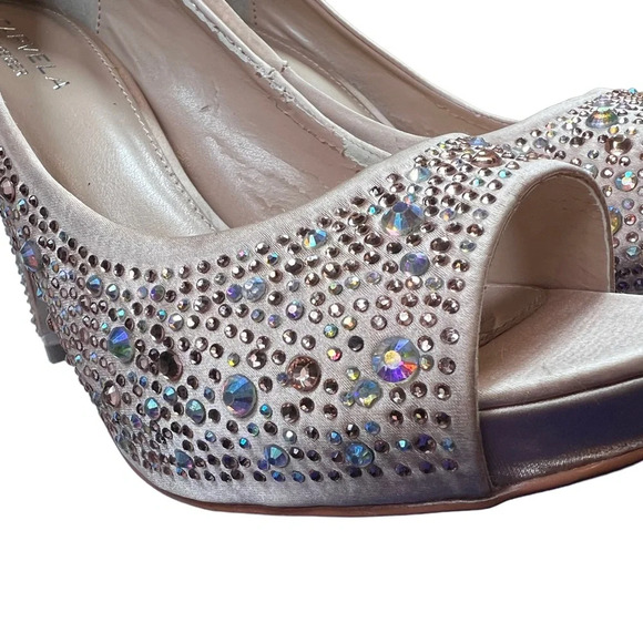 Carvela Kurt Geiger Rose Gold Lovebird Crystal-embellished Satin Stilettos - Picture 4 of 12